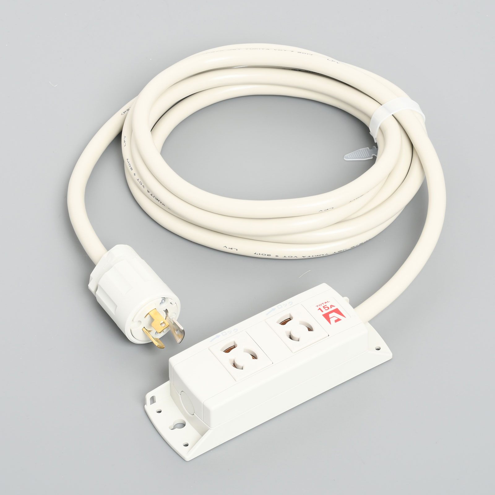 KC1145 接地形2P 15A 125V マルチユースOAタップ 抜止形2ヶ口 KC1145 接地形2P 15A 125V マルチユースOAタップ 抜止形2ヶ口