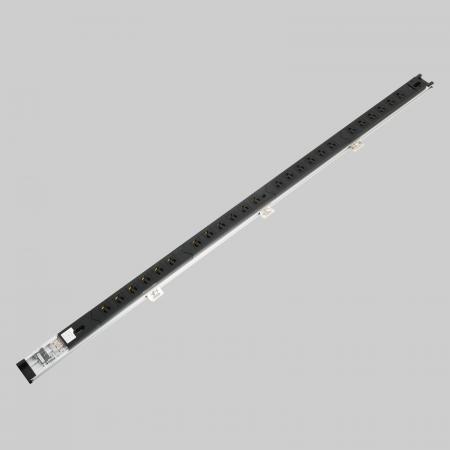 0Uコンセントバー 20A入力 抜止形24ヶ口